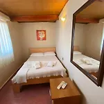 Nese Otel 2* Çeşme