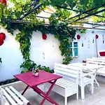 Nese Otel Konukevi 2*