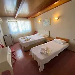 Nese Otel 2*