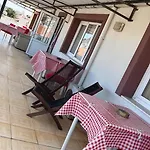 Nese Otel Konukevi 2*