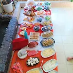 Konukevi Nese Otel Çeşme