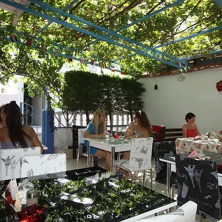 Nese Otel Konukevi 2*