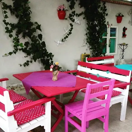 Nese Otel Çeşme