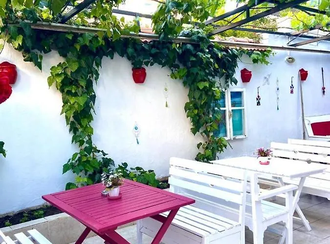 Nese Πανσιόν 2*